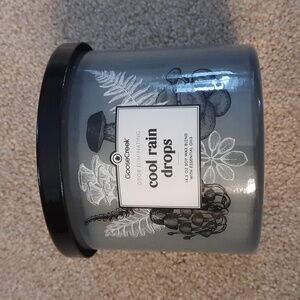 NWT.  Goose Creek Cool Rain Drops Odor Eliminating Candle